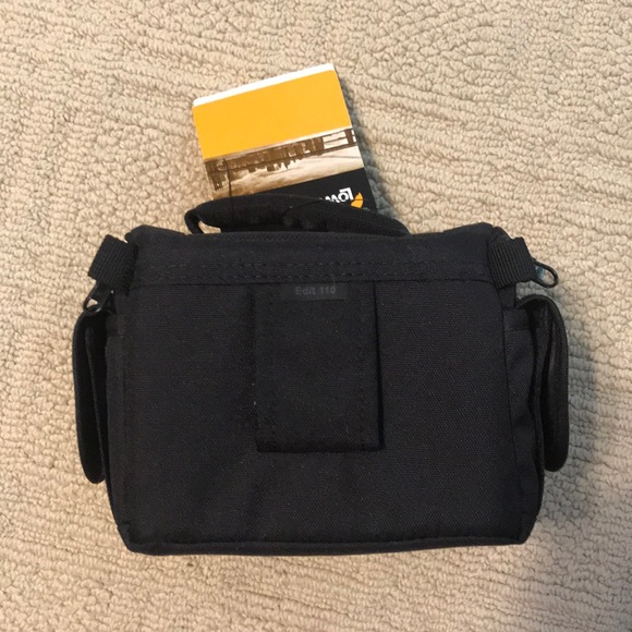 NWT Lowepro Camera Bag - Picture 2 of 4